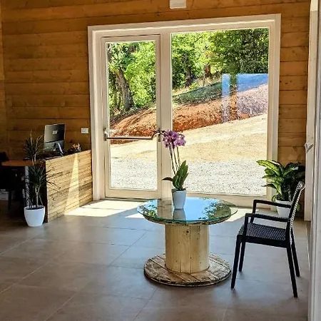 Agricampeggio La Part Only Camper * San Zeno di Montagna